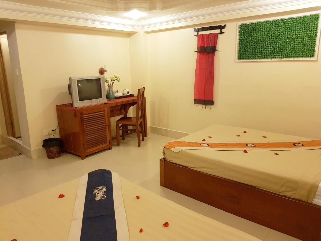 Fancy Guesthouse Phnom Penh Extérieur photo