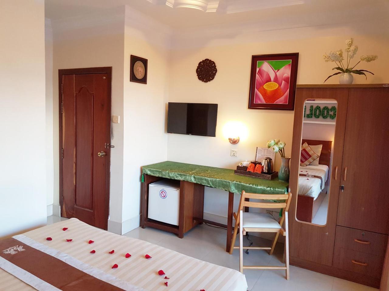Fancy Guesthouse Phnom Penh Extérieur photo