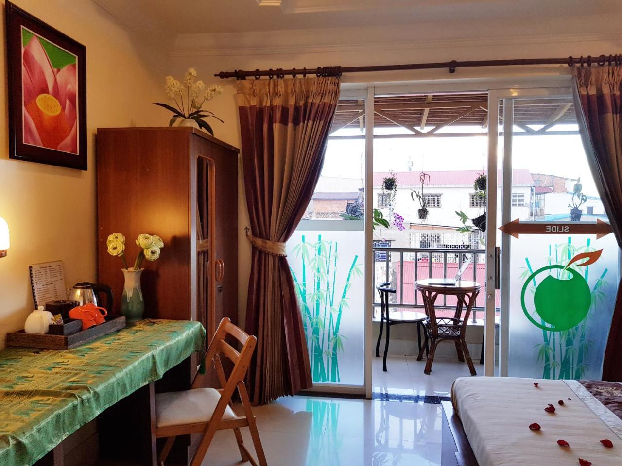 Fancy Guesthouse Phnom Penh Extérieur photo
