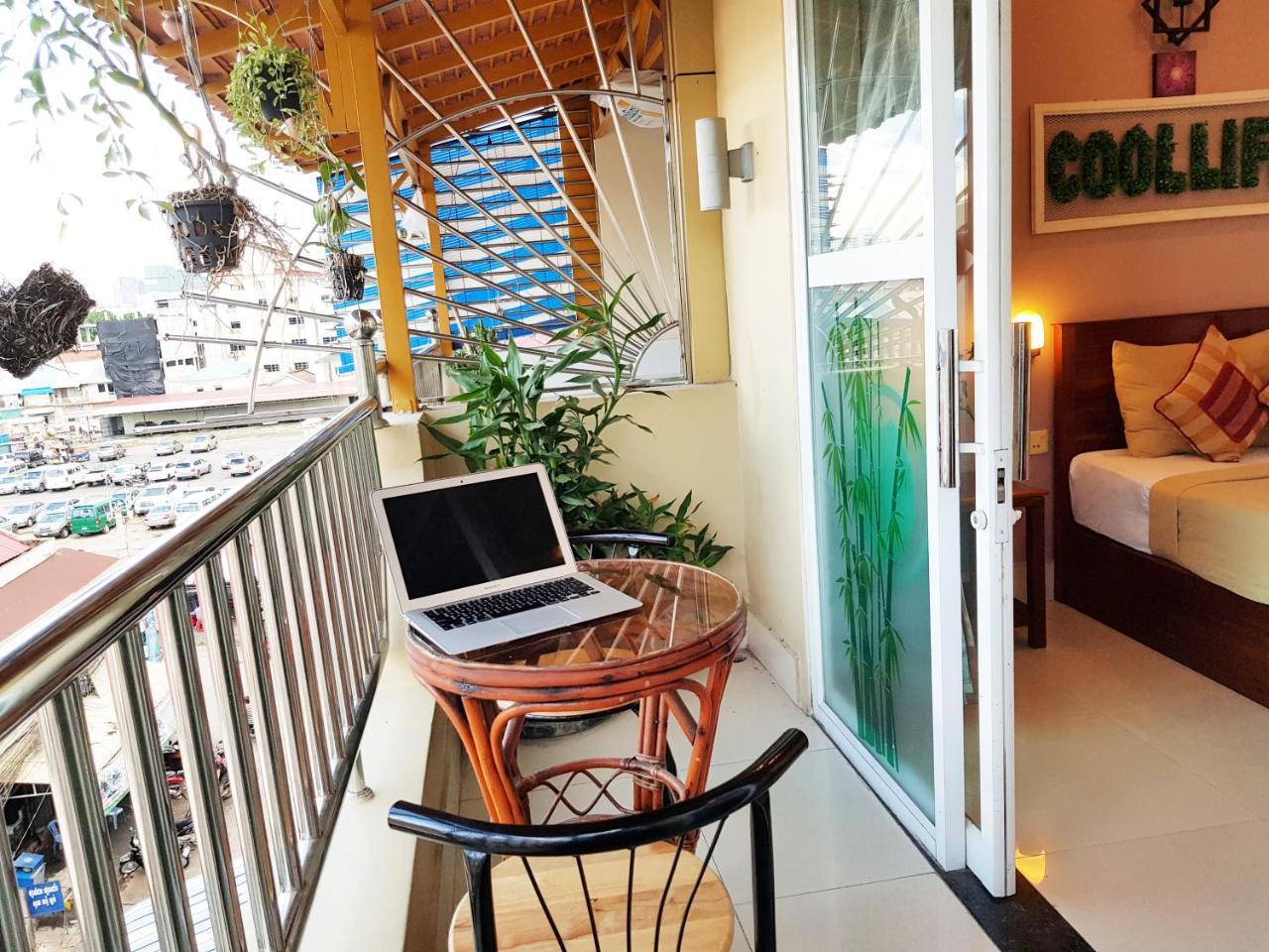 Fancy Guesthouse Phnom Penh Extérieur photo