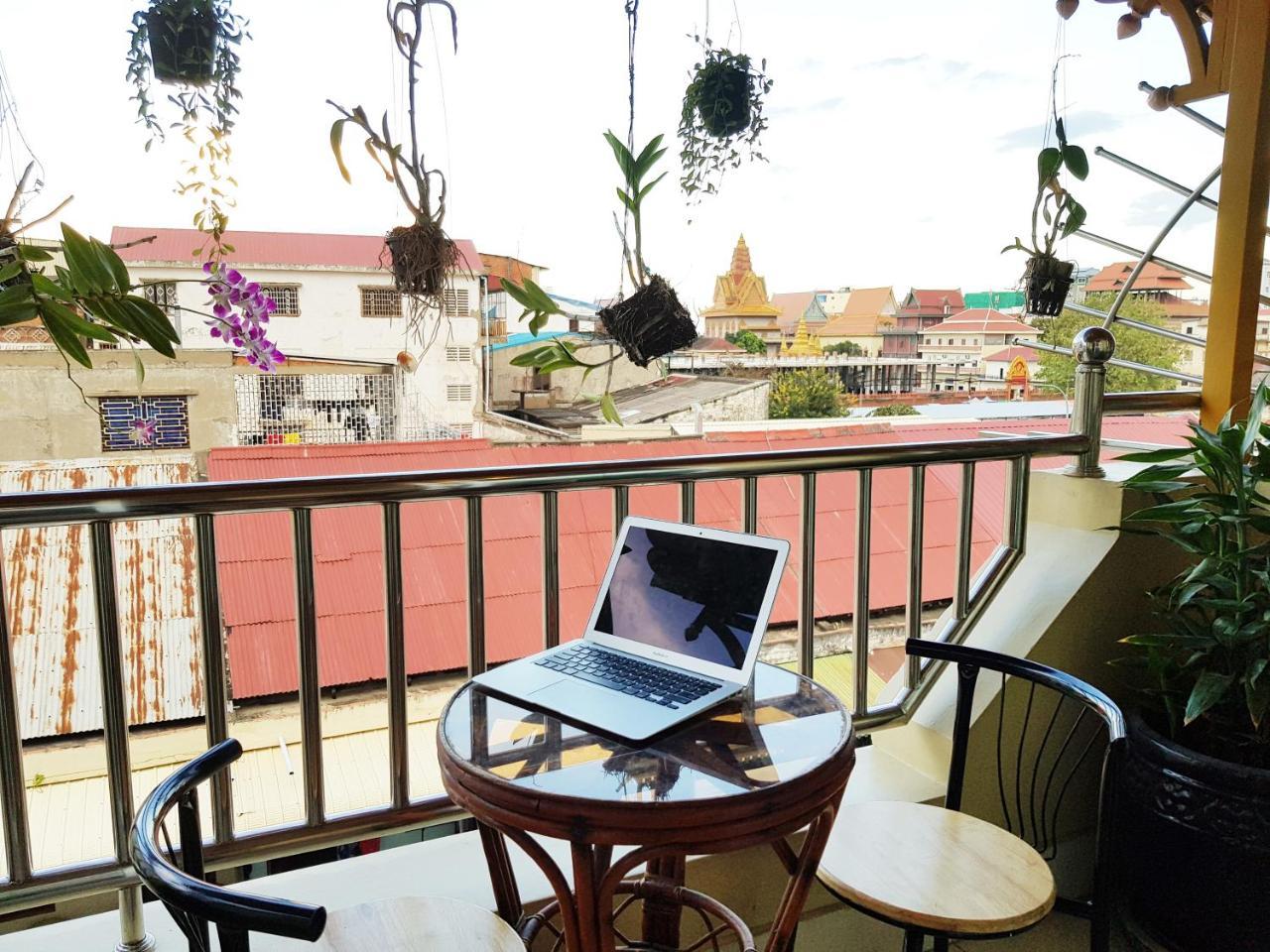 Fancy Guesthouse Phnom Penh Extérieur photo