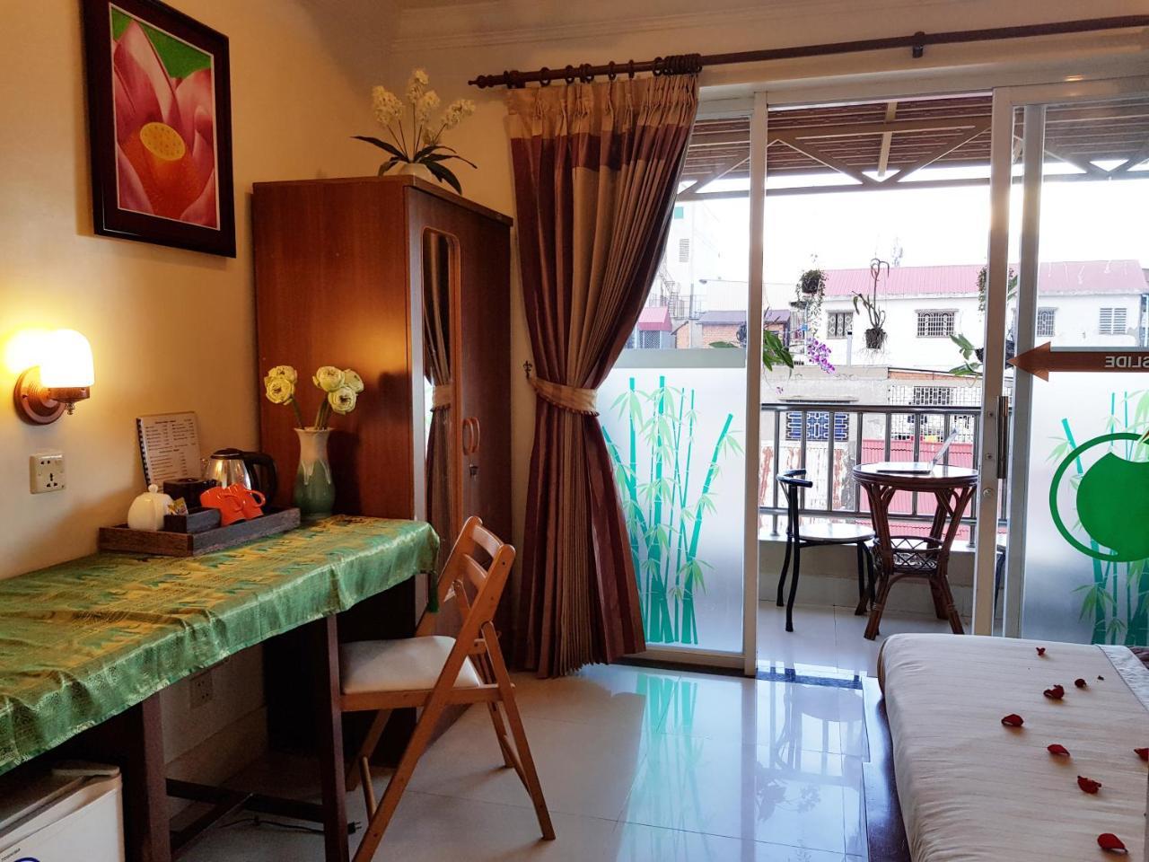 Fancy Guesthouse Phnom Penh Extérieur photo