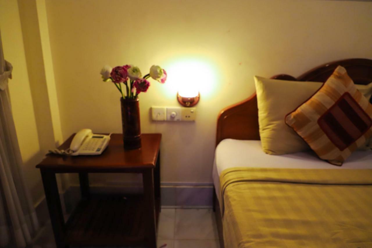 Fancy Guesthouse Phnom Penh Extérieur photo